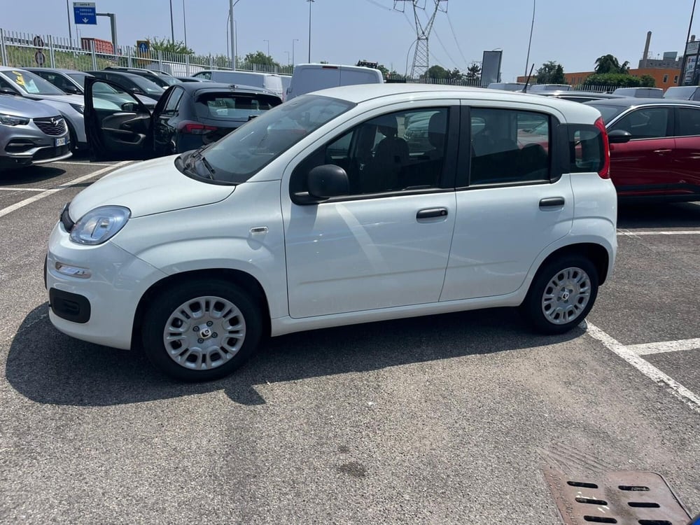 Fiat Panda Cross nuova a Milano (4)