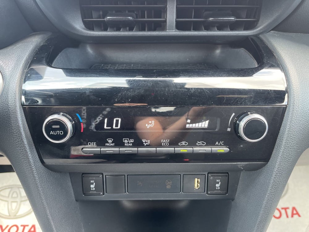Toyota Yaris Cross usata a Ragusa (15)