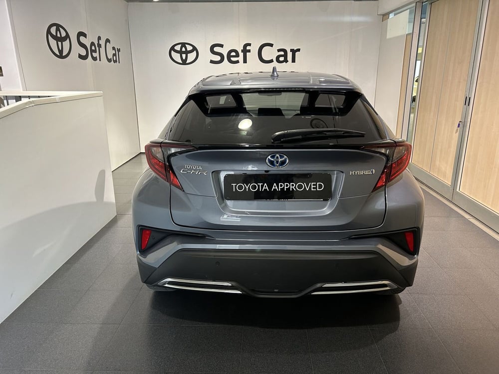 Toyota Toyota C-HR usata a Milano (4)