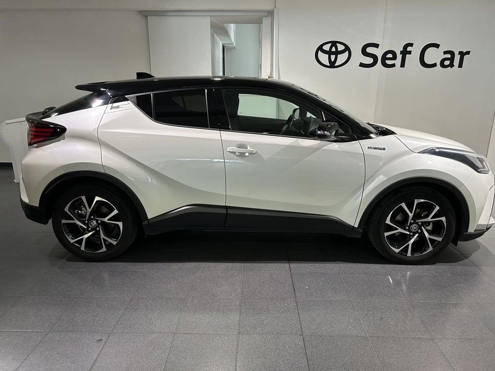 Toyota Toyota C-HR usata a Milano (6)