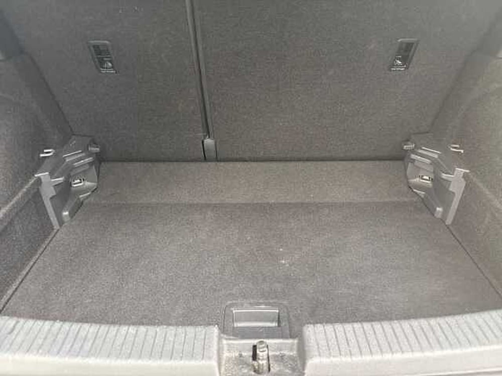 Volkswagen T-Cross usata a Napoli (18)