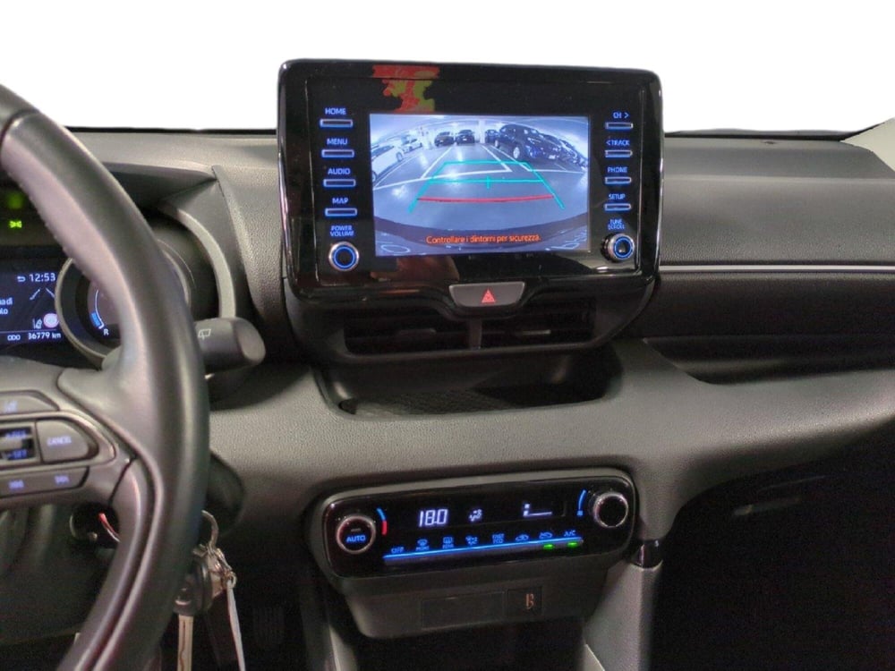 Toyota Yaris usata a Milano (17)