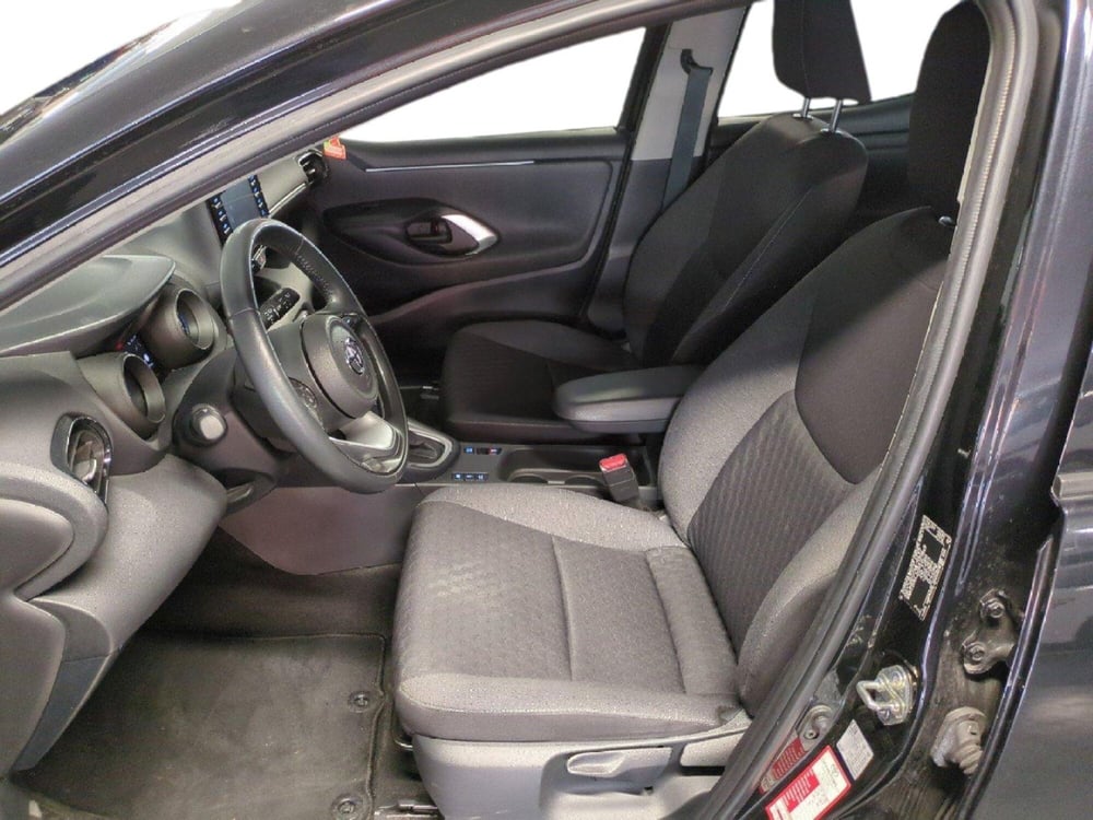 Toyota Yaris usata a Milano (18)