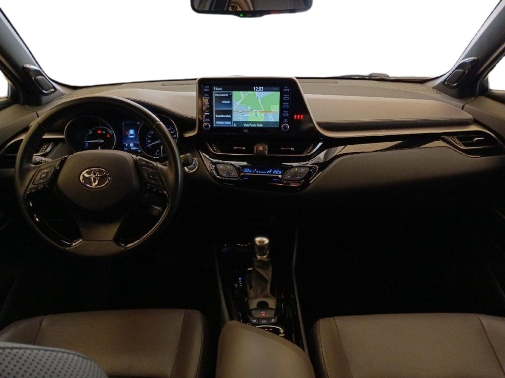 Toyota Toyota C-HR usata a Milano (9)