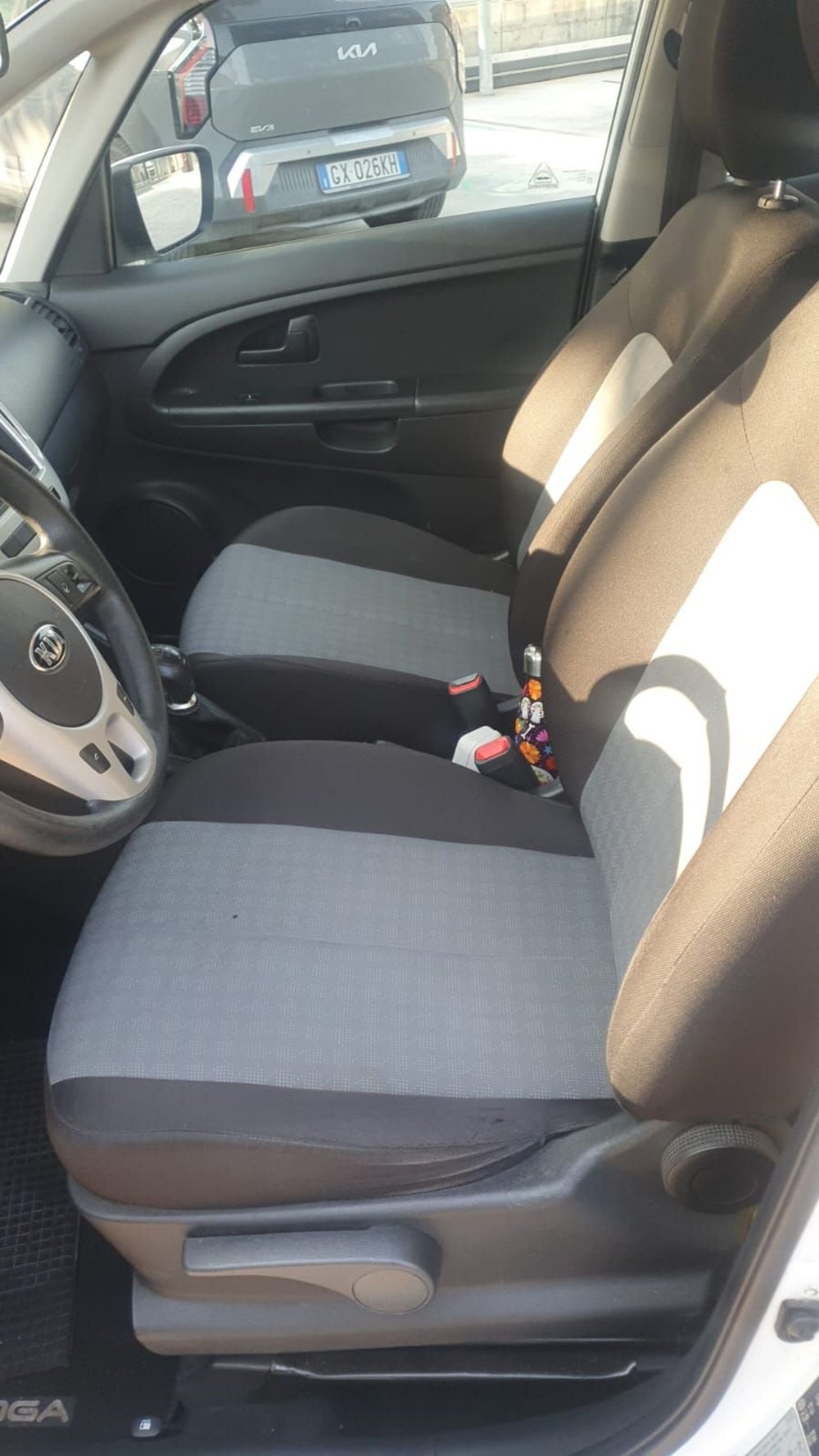 Kia Venga usata a Napoli (10)