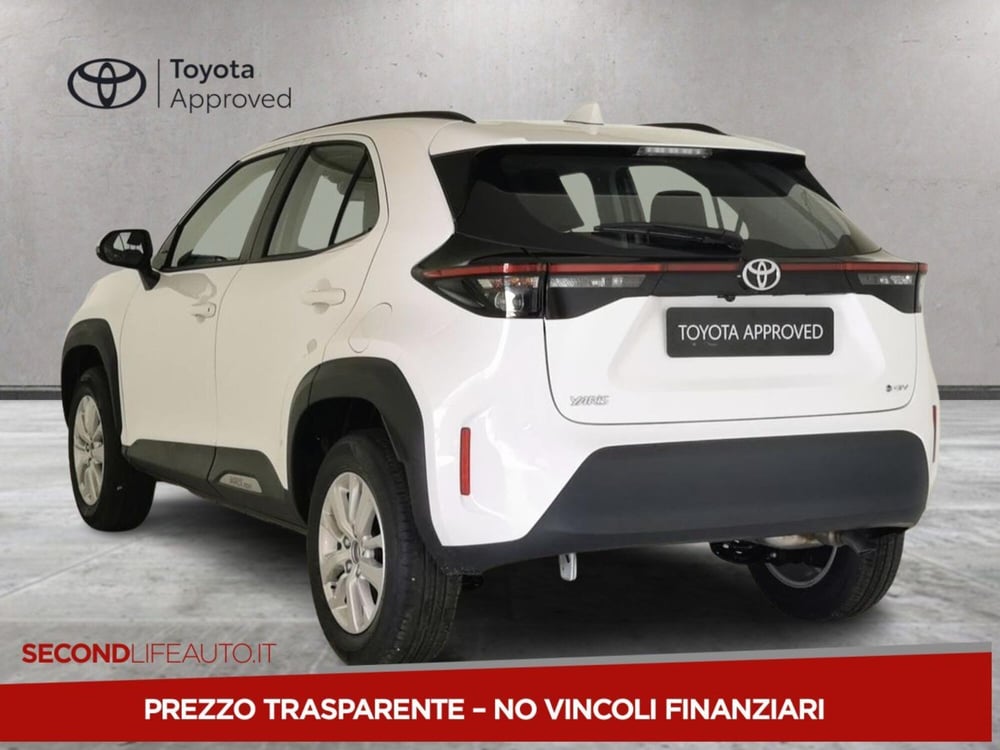 Toyota Yaris Cross nuova a Chieti (4)