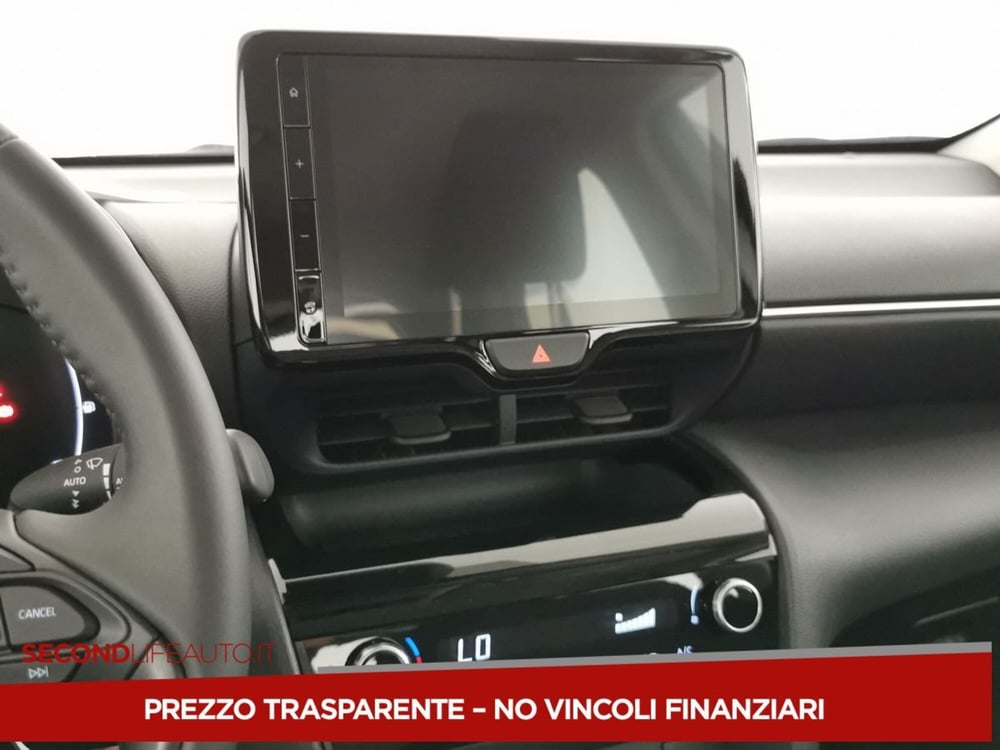 Toyota Yaris Cross nuova a Chieti (6)