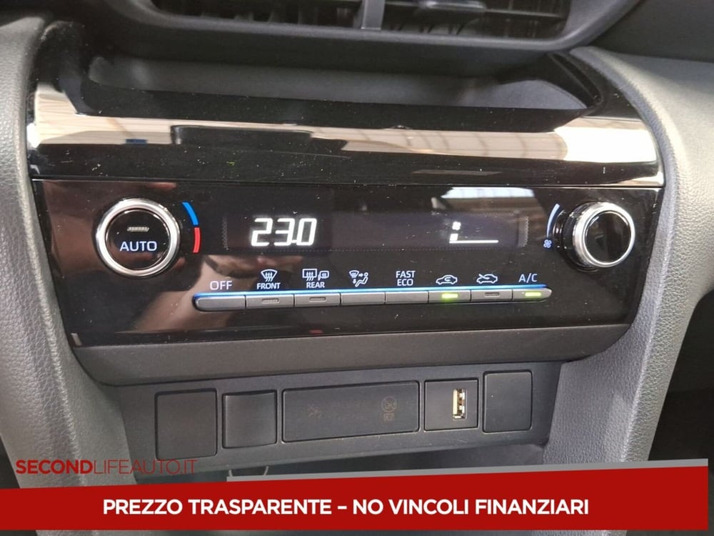 Toyota Yaris Cross usata a Roma (19)
