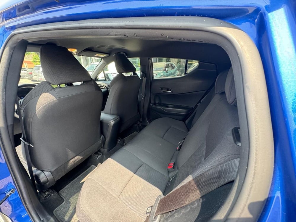 Toyota Toyota C-HR usata a Modena (16)