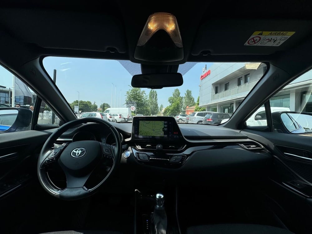 Toyota Toyota C-HR usata a Modena (18)