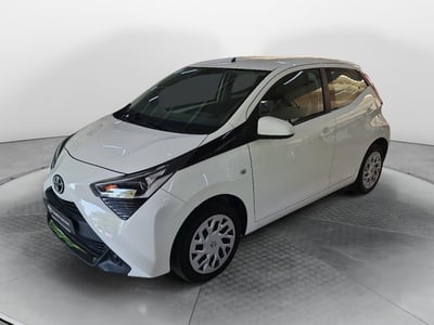 Toyota Aygo Connect 1.0 VVT-i 72 CV 5 porte x-play del 2021 usata a San Lazzaro di Savena