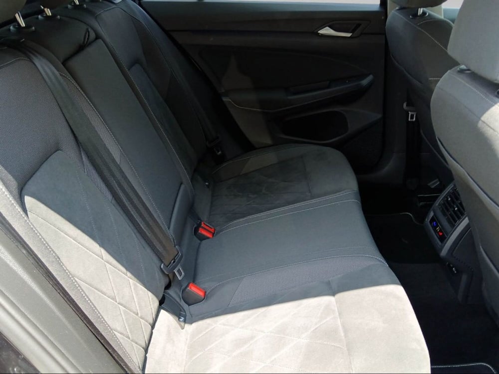 Volkswagen Golf Variant usata a Livorno (11)