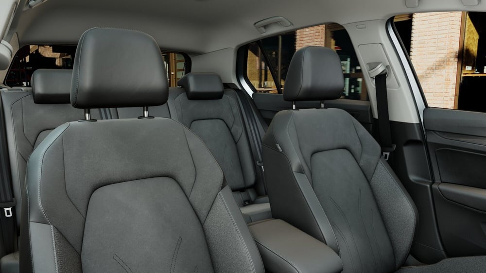 Volkswagen Golf nuova a Bologna (8)