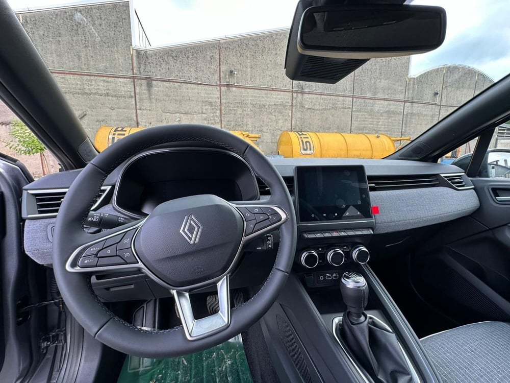 Renault Clio nuova a Monza e Brianza (9)