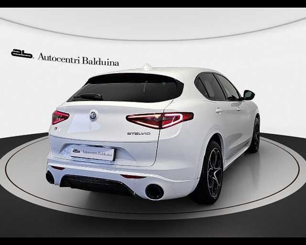 Alfa Romeo Stelvio usata a Roma (4)