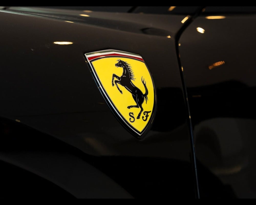 Ferrari 296 Spider usata a Padova (13)