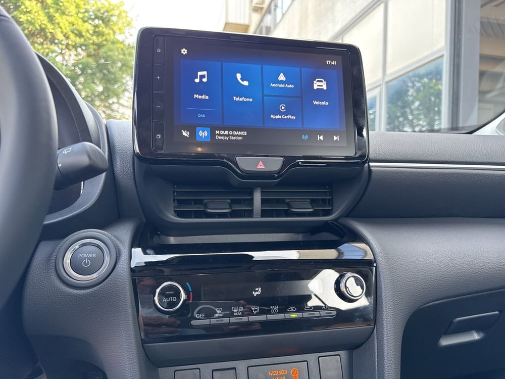 Toyota Yaris Cross nuova a Ferrara (12)