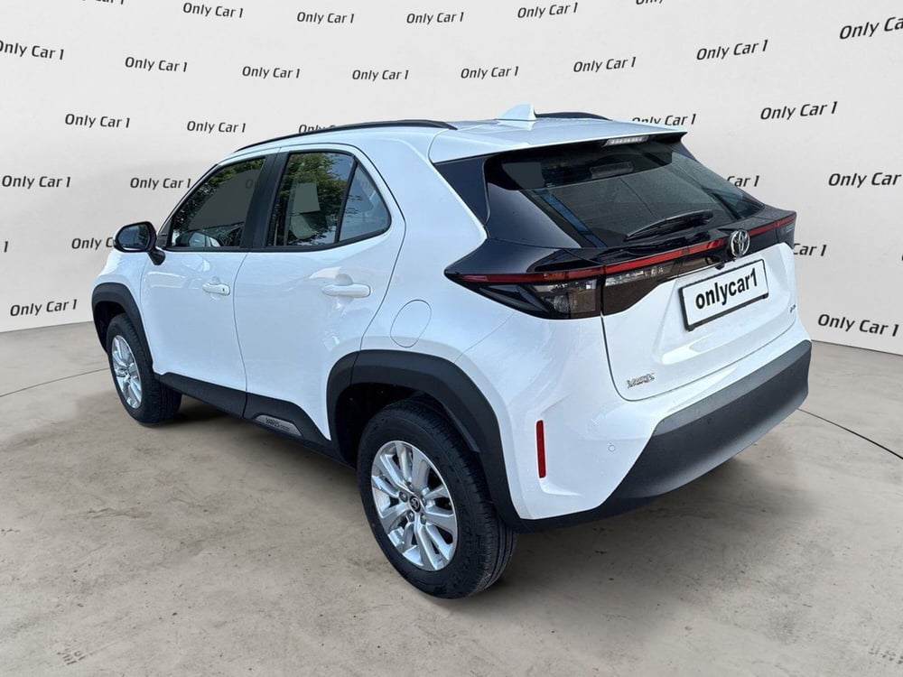 Toyota Yaris Cross nuova a Ferrara (5)