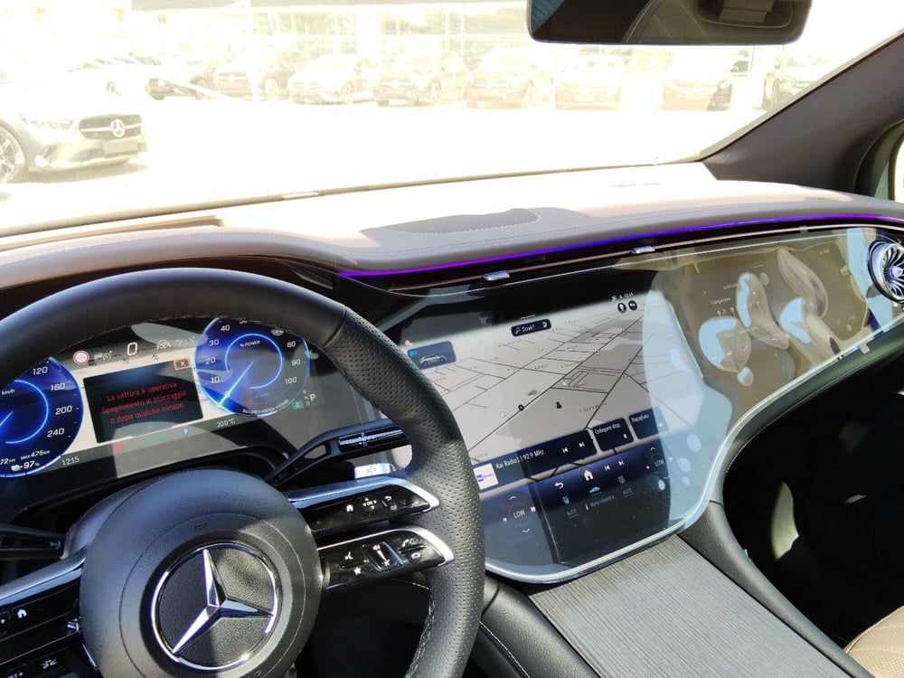 Mercedes-Benz EQE SUV nuova a Pescara (18)