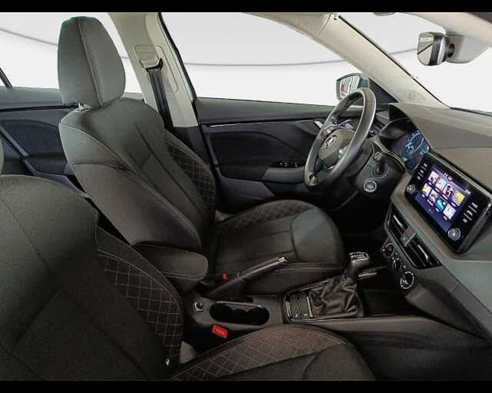 Skoda Kamiq usata a Roma (8)