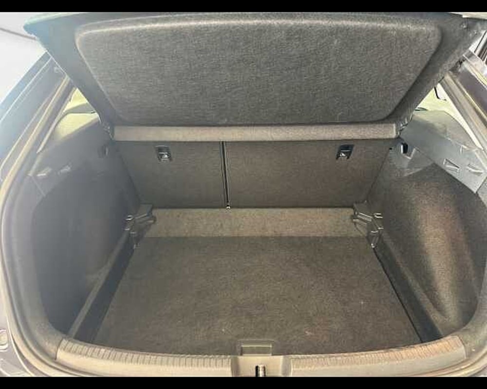 Volkswagen Taigo usata a Roma (11)
