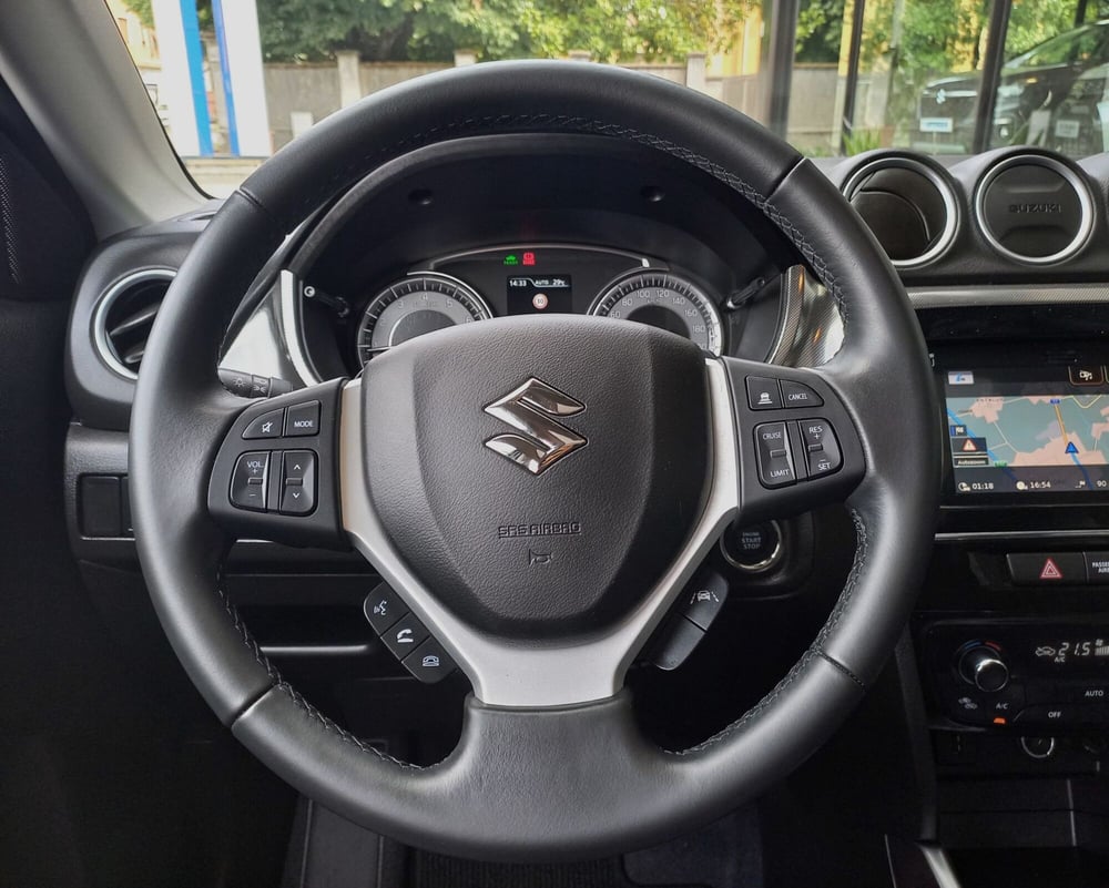 Suzuki Vitara usata a Milano (16)