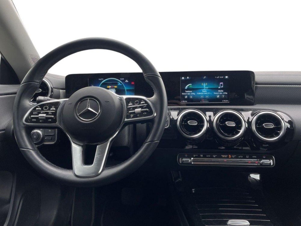 Mercedes-Benz CLA Shooting Brake usata a Macerata (11)