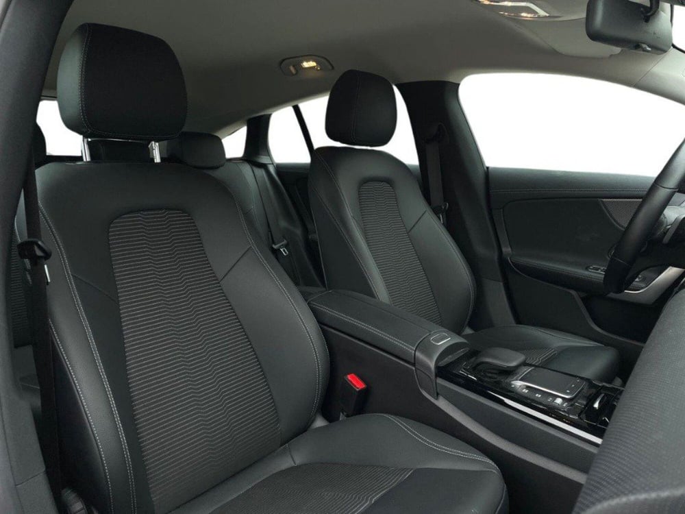 Mercedes-Benz CLA Shooting Brake usata a Macerata (14)
