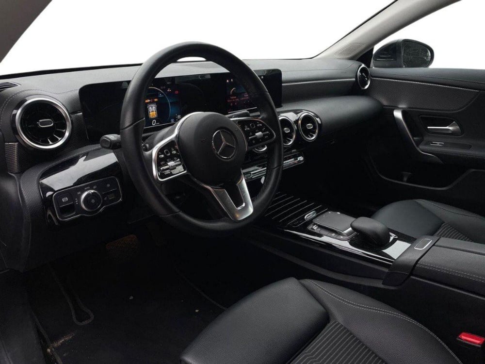 Mercedes-Benz CLA Shooting Brake usata a Macerata (16)