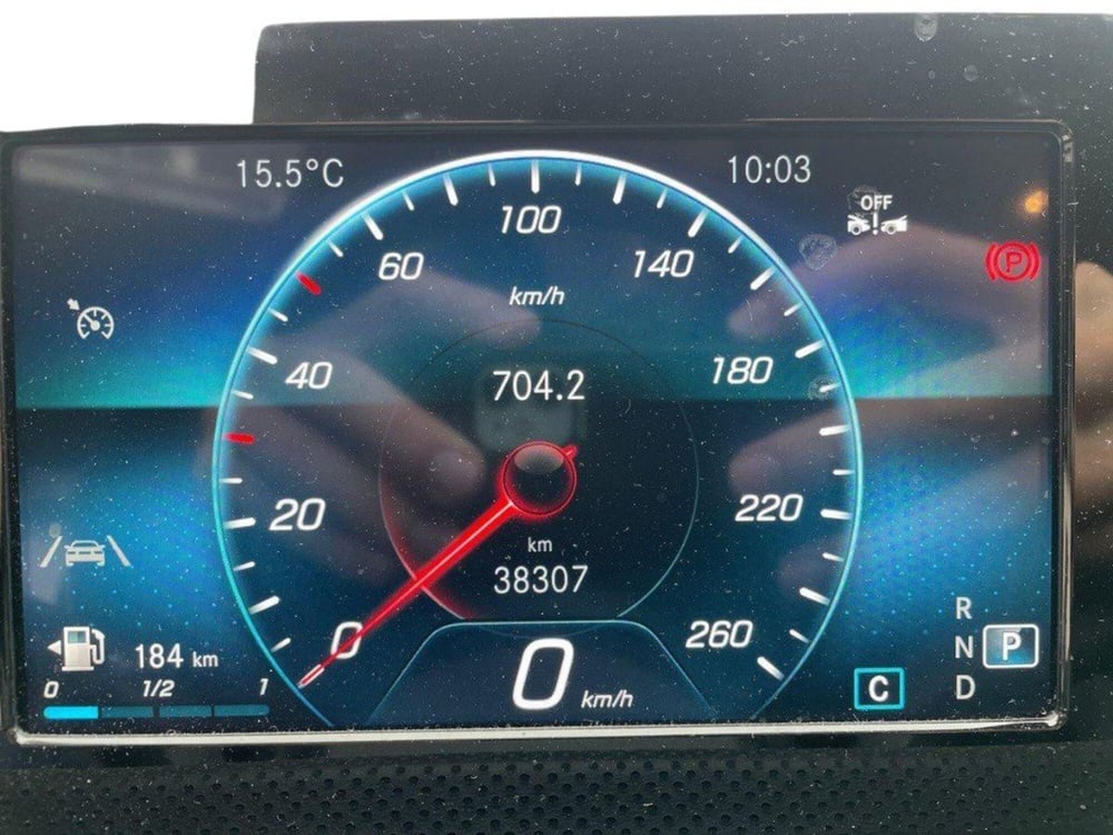 Mercedes-Benz CLA Shooting Brake usata a Macerata (9)
