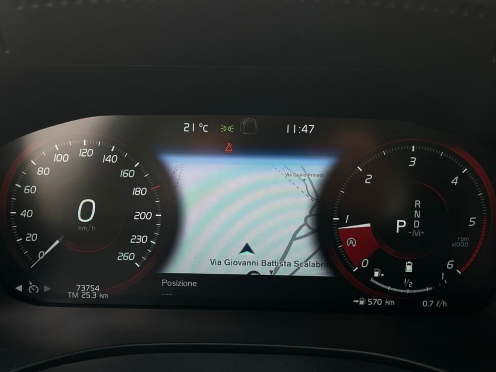 Volvo XC60 usata a Como (10)