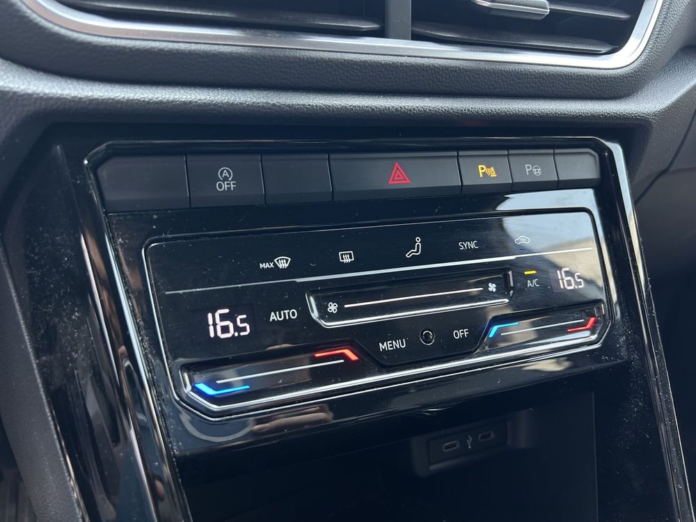 Volkswagen T-Roc usata a Avellino (14)