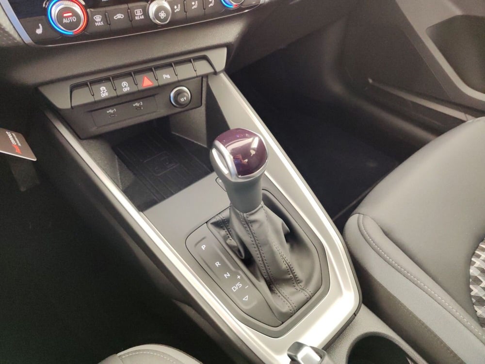 Audi A1 allstreet usata a Massa-Carrara (11)