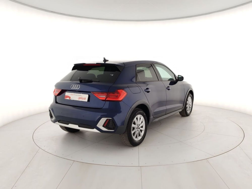 Audi A1 allstreet usata a Massa-Carrara (3)