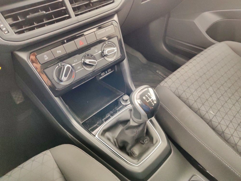 Volkswagen T-Cross usata a Massa-Carrara (11)