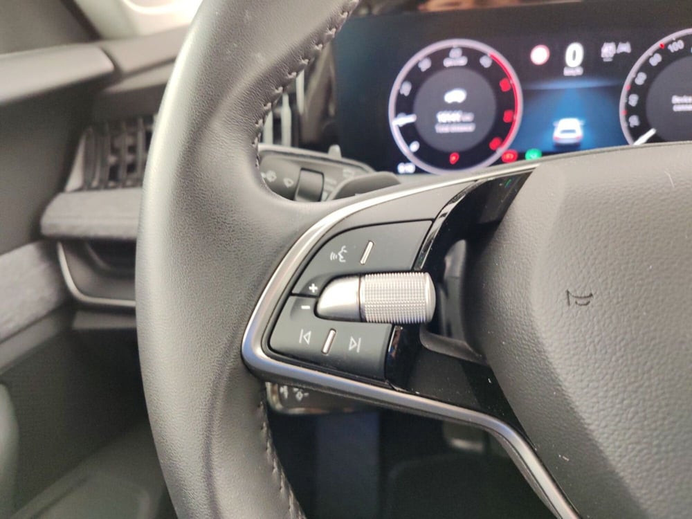 Skoda Superb usata a Massa-Carrara (15)
