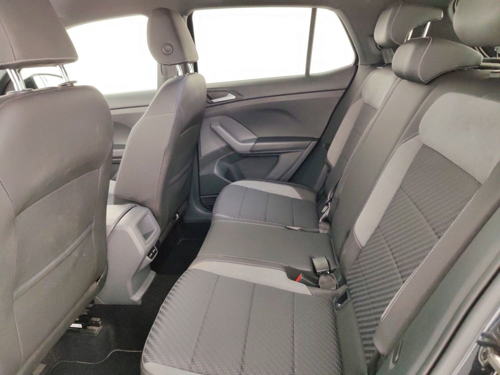 Volkswagen T-Cross usata a Massa-Carrara (10)