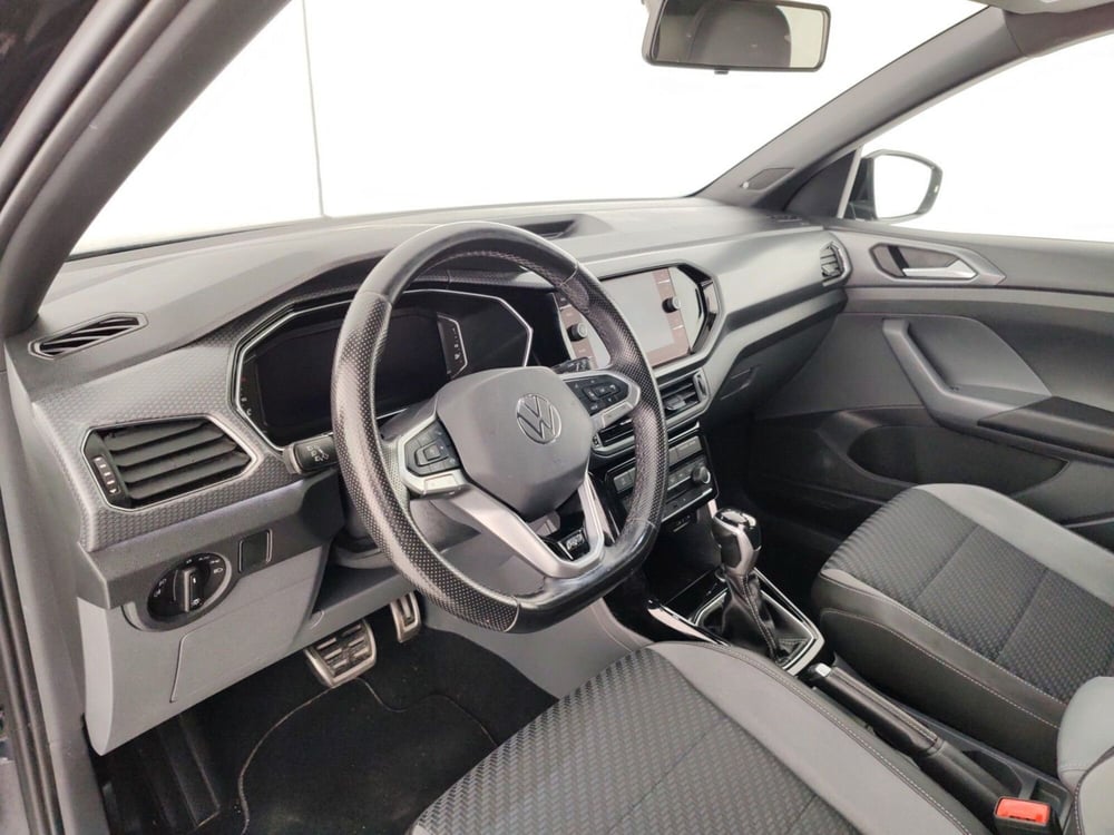 Volkswagen T-Cross usata a Massa-Carrara (8)