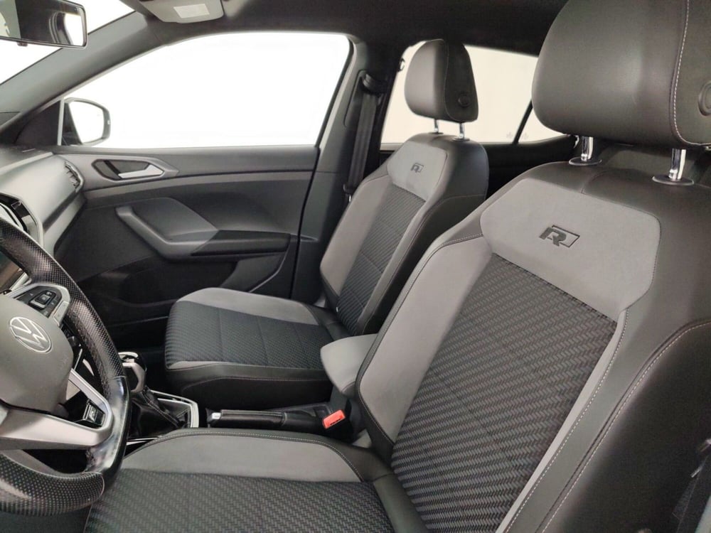 Volkswagen T-Cross usata a Massa-Carrara (9)