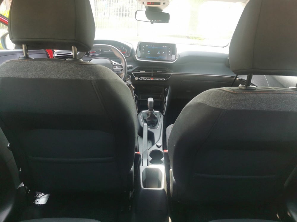 Peugeot 208 usata a Taranto (11)