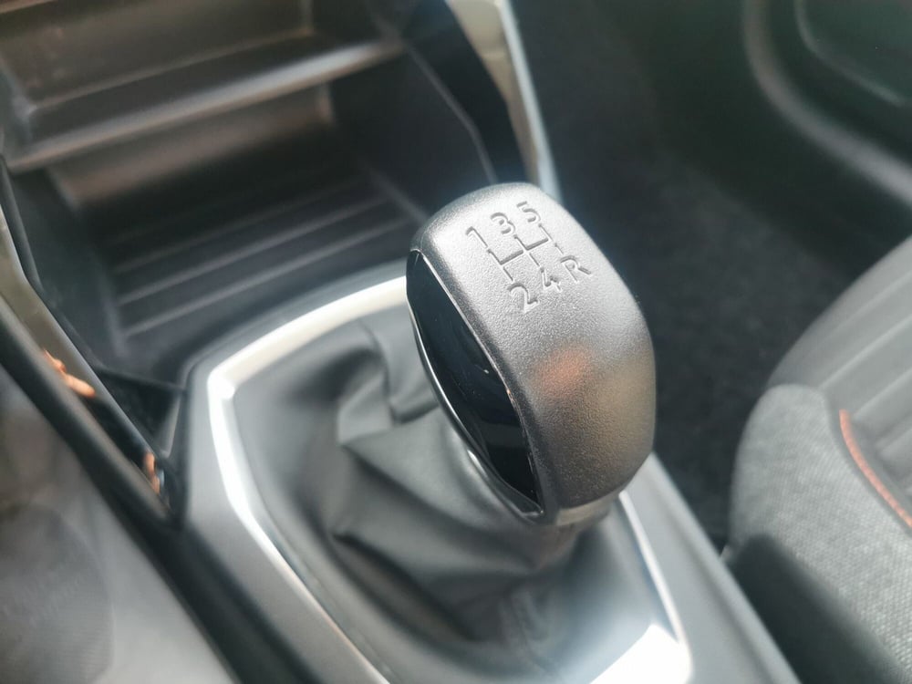 Peugeot 208 usata a Taranto (14)