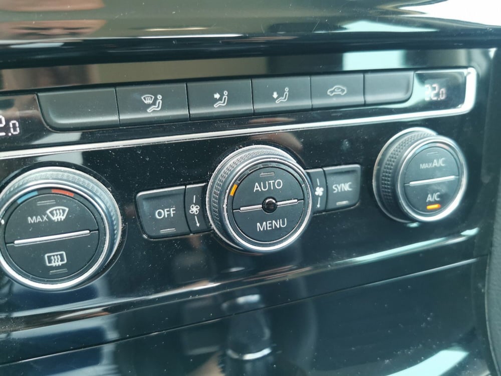 Volkswagen Golf usata a Taranto (14)