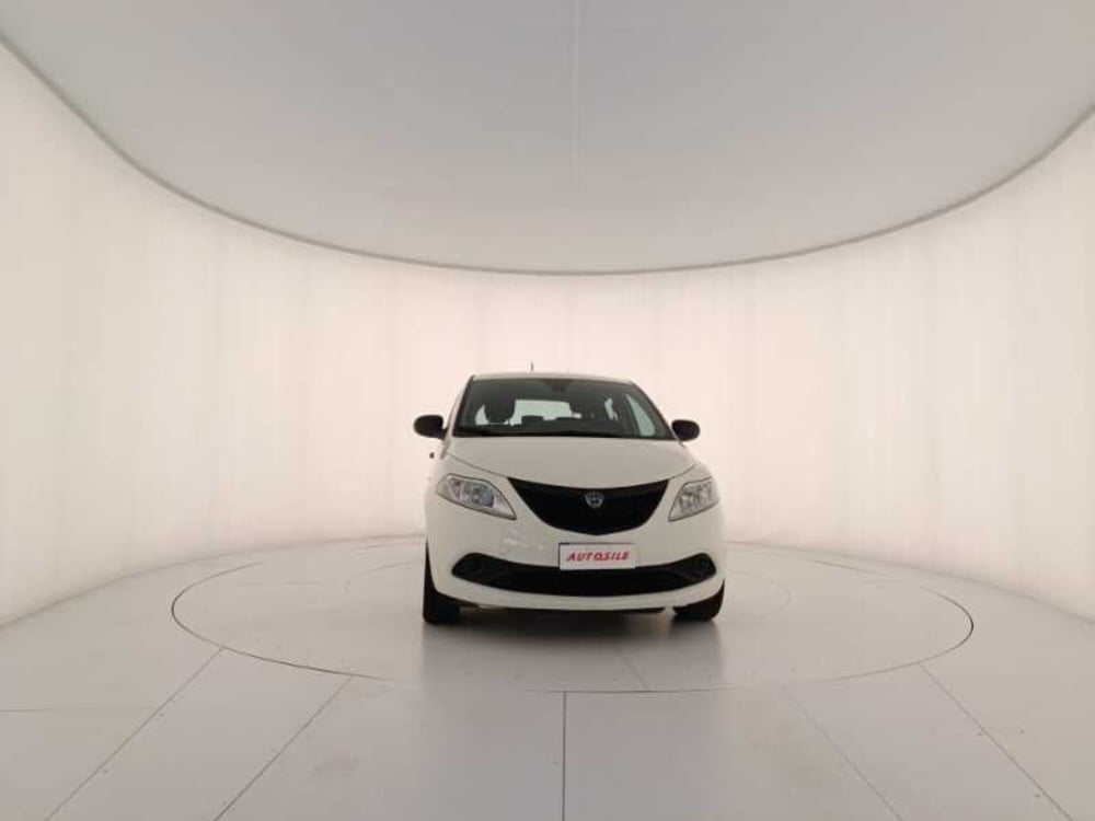 Lancia Ypsilon usata a Treviso (2)