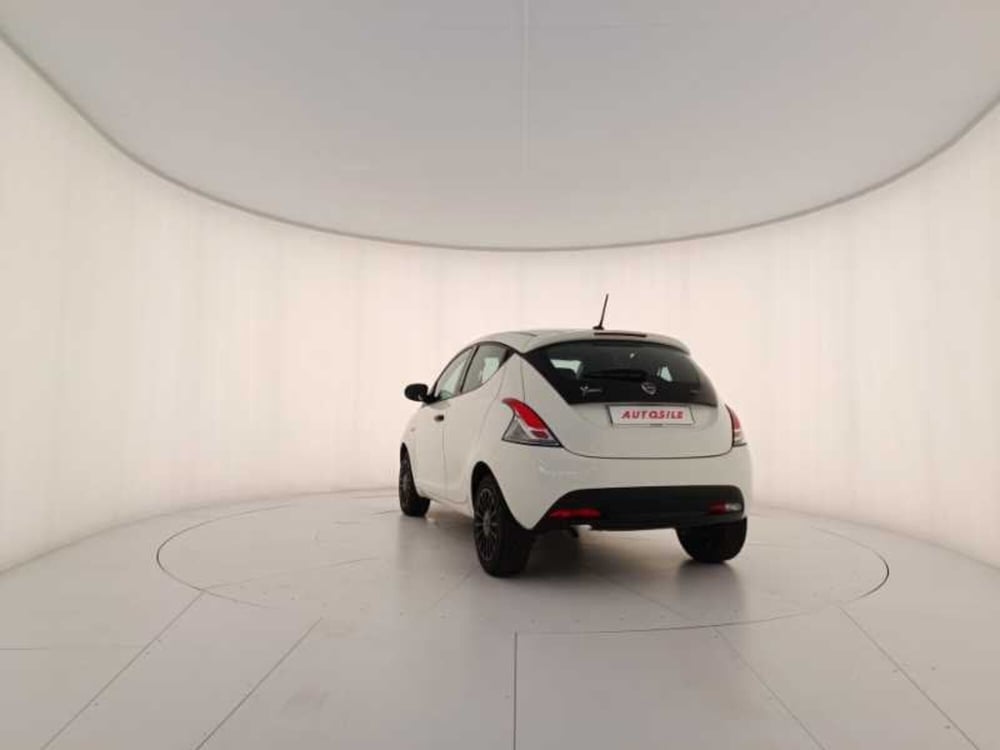 Lancia Ypsilon usata a Treviso (4)