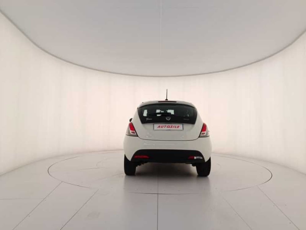 Lancia Ypsilon usata a Treviso (5)