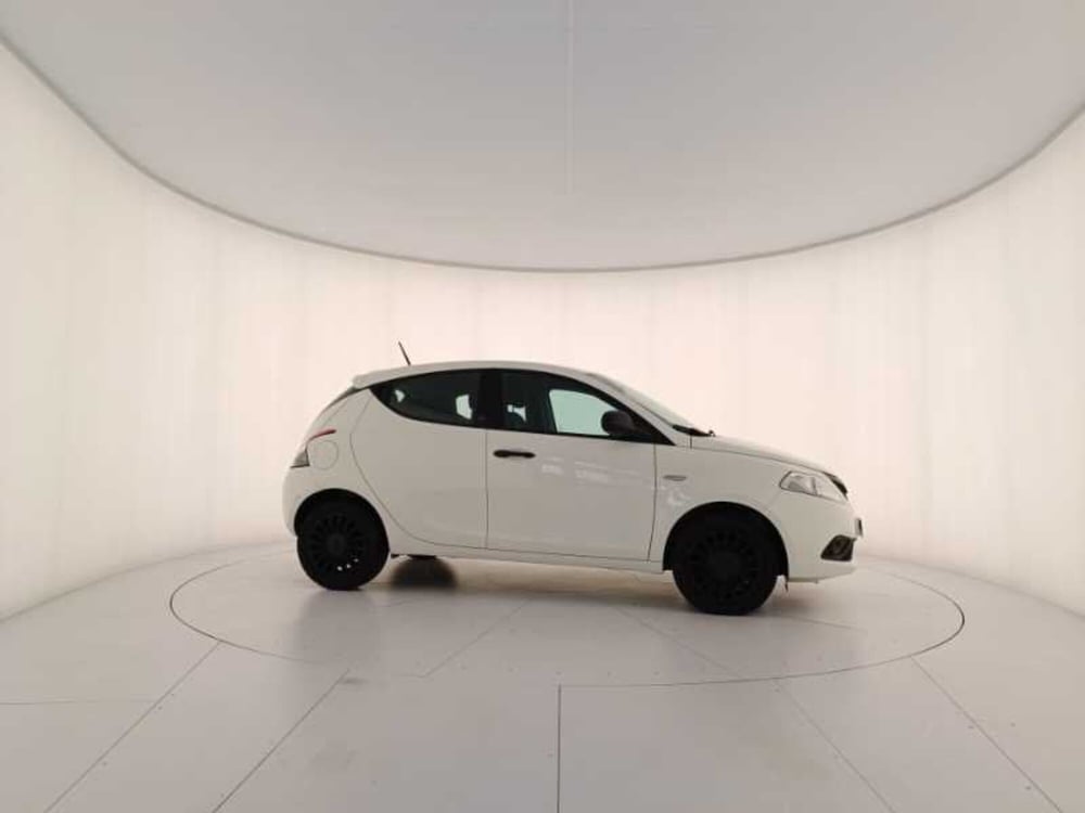 Lancia Ypsilon usata a Treviso (7)
