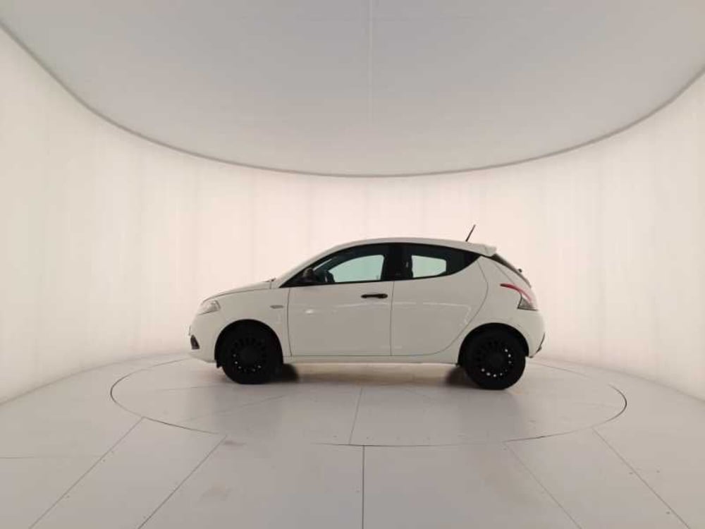 Lancia Ypsilon usata a Treviso (8)