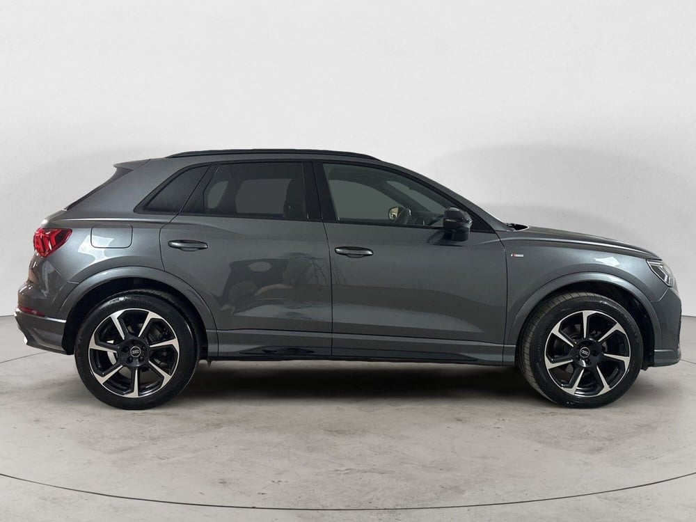 Audi Q3 Sportback usata a Napoli (5)
