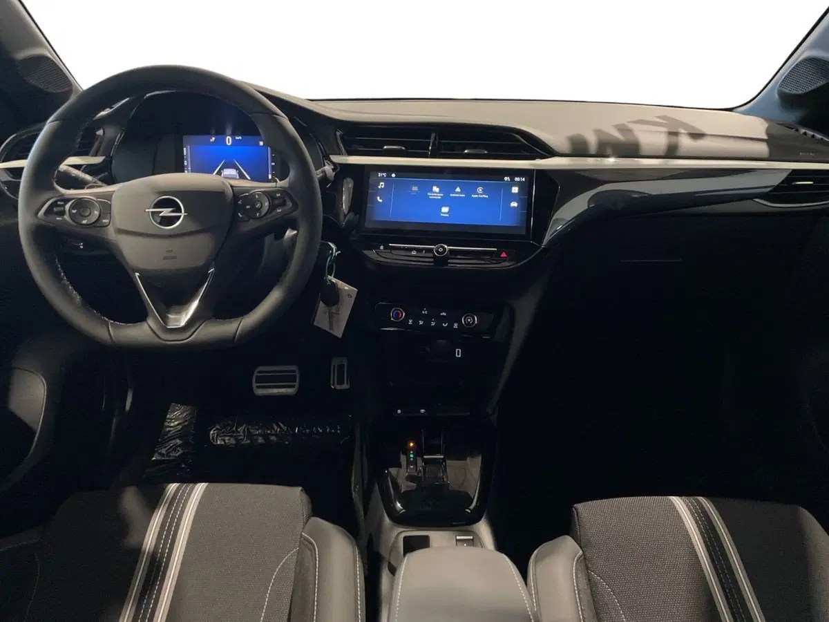 Opel Corsa nuova a Salerno (11)