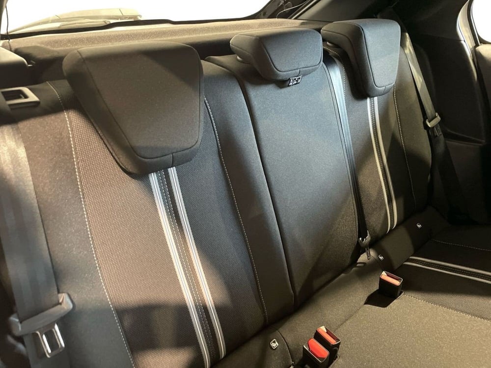 Opel Corsa nuova a Salerno (14)